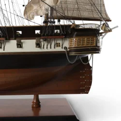 Modelskib - USS Constellation