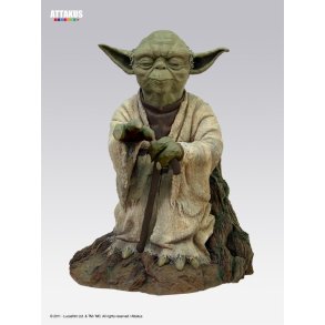 Star Wars: The Empire Strikes Back - Yoda Using the Force Statue