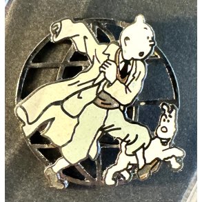 Tintin Pin - Corner Paris - Tintin & Terry P� Farten