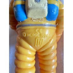 Tintin Vintage Pakke - T-shirt, Spillekort, Raket vedhng og 3 figurer