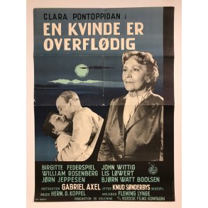 En kvinde er overfldig