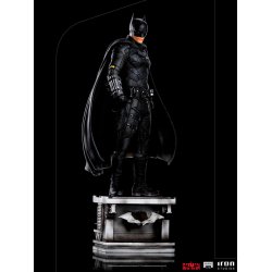 DC Comics: The Batman - Batman 1:10 Scale Statue