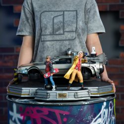 Back to the Future 2: Deluxe DeLorean Full Set 1:10 Scale Statue