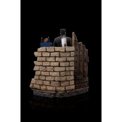 Universal Monsters: Frankenstein Monster Deluxe 1:10 Scale Statue