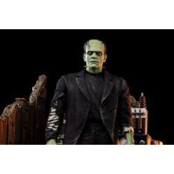 Universal Monsters: Frankenstein Monster Deluxe 1:10 Scale Statue