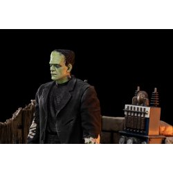 Universal Monsters: Frankenstein Monster Deluxe 1:10 Scale Statue