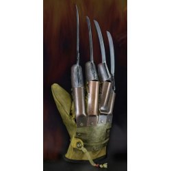 A Nightmare on Elm Street: Freddy's Glove Prop Replica