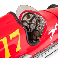 Modelbil - BB Korn Rød