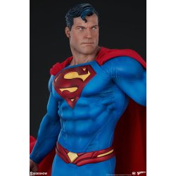 DC Comics: Superman Premium 1:4 Scale Statue