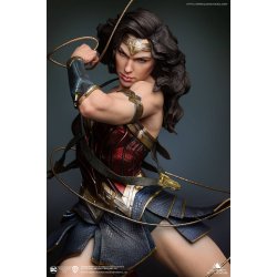 DC Comics: Wonder Woman 1:4 Scale Statue