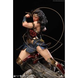 DC Comics: Wonder Woman 1:4 Scale Statue