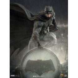 Zack Snyder's Justice League Deluxe Art Scale Statue 1/10 Batman on Batsignal 28 cm