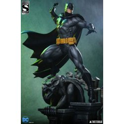 Batman (Black &amp; Gray Edition) - DC Comics Maquette 1/4 Scale (66 cm)
